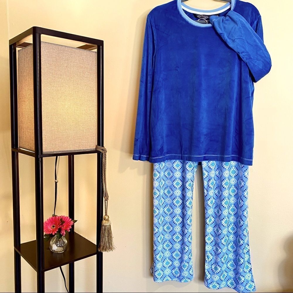 NOIRE JASMINE ROSE PLUSH VELOUR PAJAMA SET XL NWT